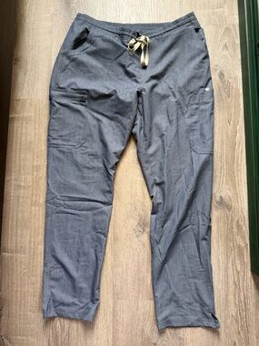 Women’s Fig Yola scrub Pants